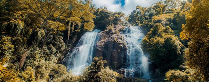 Hunnasgiriya WaterFall