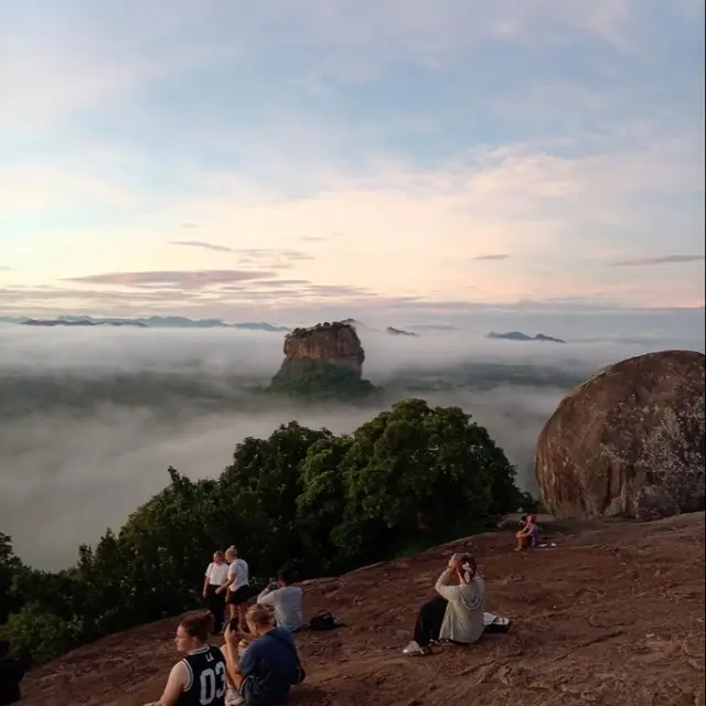 Ak tuk tuk service sigiriya