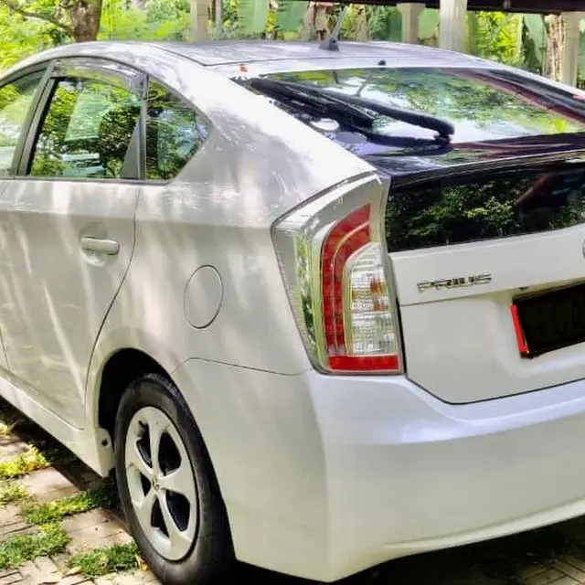 Ceylon Taxi Tours in Mirissa