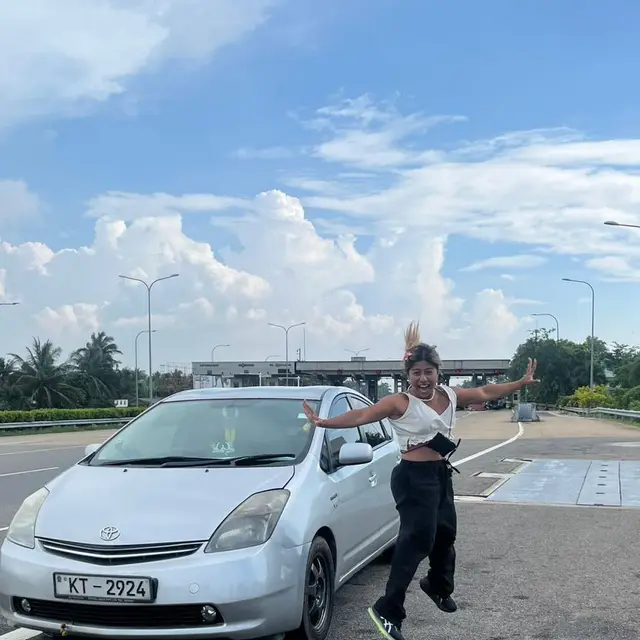 Get chill tours and taxi