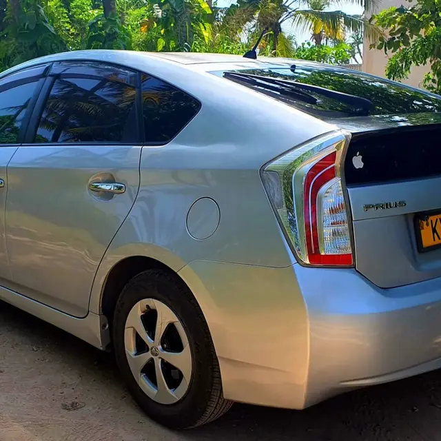 Kandy Car Tours Ceylon Cabs