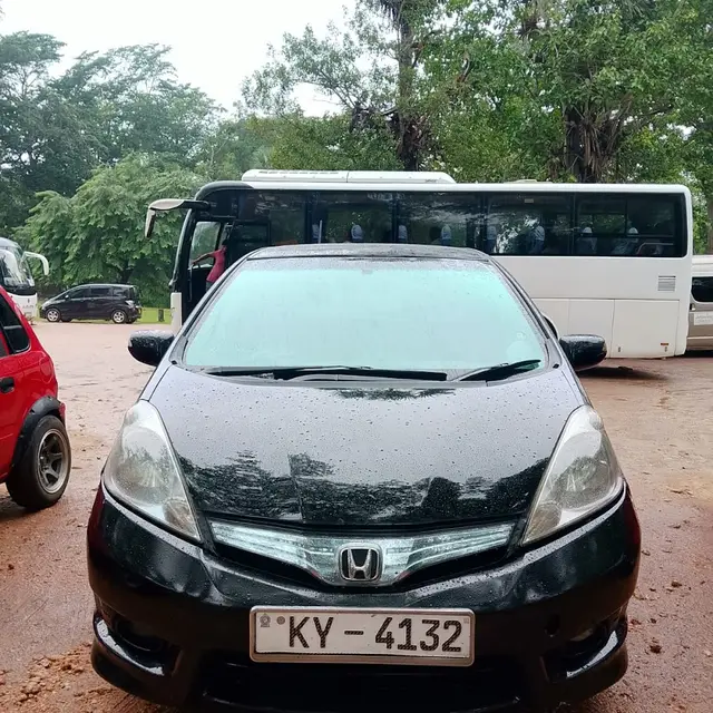 Lankan Cabs and Travels PVT LTD