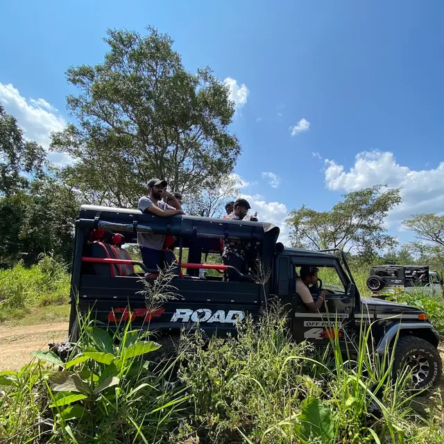 Minneriya Jeep Safari & Tours – Sigiriya