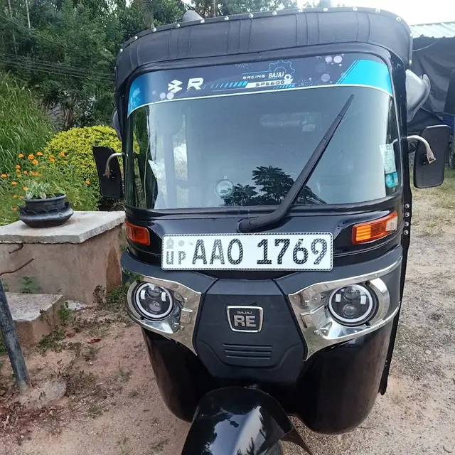 On wheel Tuk Tuk & Taxi Service