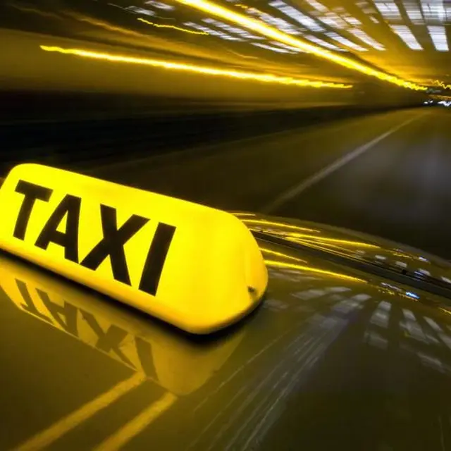 Private Transfers in Ella with driver
