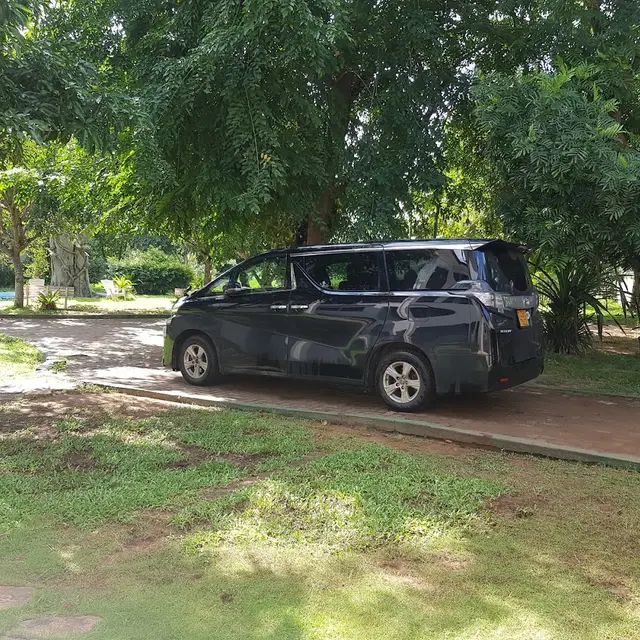 Royal Car Rental Nuwara Eliya