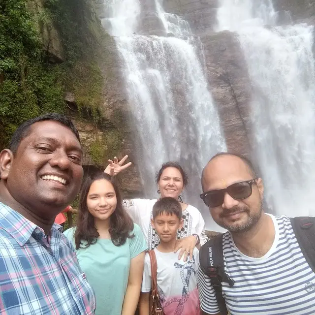 Sri Lanka Driver Guide with Car