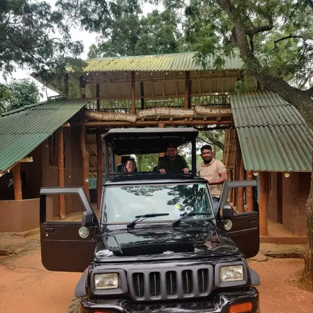 Taxi service in srilanka (www.taxiserviceinsrilanka.com)