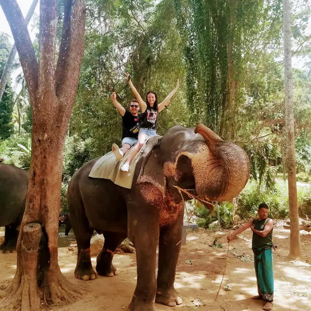 Travel Sri Lanka with Dileepa